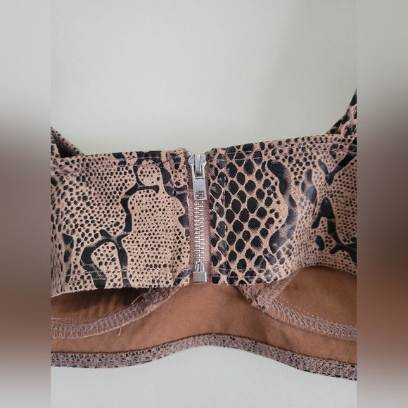 Leopard Two Piece Set - Picture 6 of 11